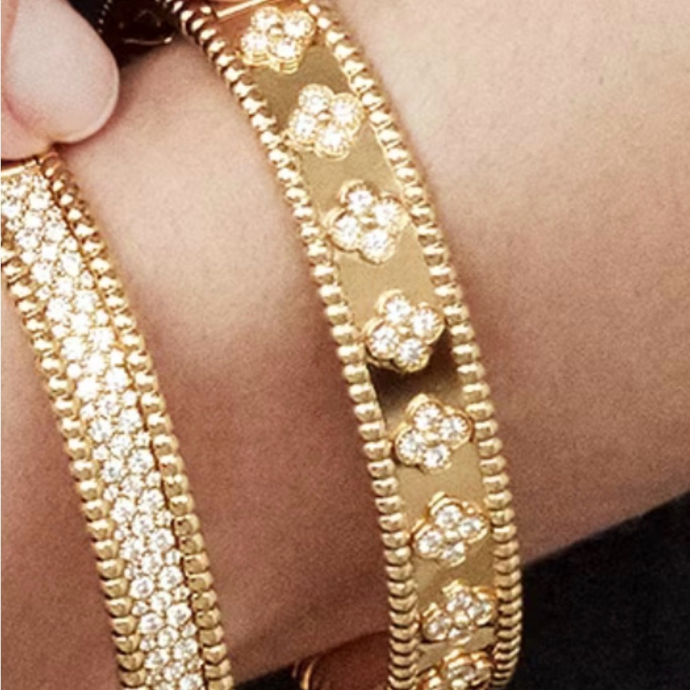 Perlee Four Leaf Clover Bangle Bracelet gold plated - Picture 8 of 8